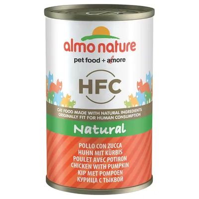 Konzerva almo nature HFC Natural, Chicken with Pumpkin, pet food + amore. Cat food made with natural ingredients. Text v několika jazycích: kuře s dýní.