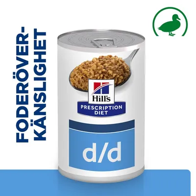 Hill's Prescription Diet d/d våtfoderburk med synlig text: FODERÖVERKÄNSLIGHET. Grön ikon med anka. Sked med foder visas på burken. Hill's Prescription Diet d/d våtfoderburk med synlig text: FODERÖVERKÄNSLIGHET. Grön ikon med anka. Sked med foder visas på burken.