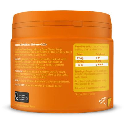 Feeding guide showing daily amounts by weight: 0-15kg, 1 chew; 15-30kg, 2 chews; over 30kg, 3 chews. Directions and warnings for use are also visible on the packaging.