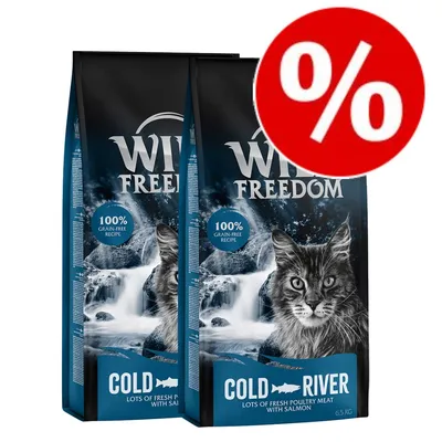 Две опаковки Wild Freedom Cold River, 100% grain-free recipe, с изображение на котка и водопад, промоционален знак с процент. Видимо тегло: 6,5 кг.