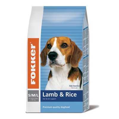 Sac de croquettes Fokker Lamb & Rice pour chiens adultes S/M/L, soutien du poil et de la peau, formule haute digestibilité, qualité premium. Texte en anglais sur l’emballage.