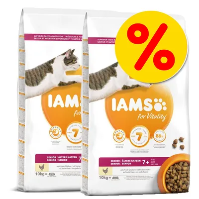 IAMS for Vitality Senior 7+ kissanruoka, kaksi 10 kg pussia. Etiketissä oranssi alennusmerkki (%). Näkyvissä myös tuotekuva ja seniorimerkintä. IAMS for Vitality Senior 7+ kissanruoka, kaksi 10 kg pussia. Etiketissä oranssi alennusmerkki (%). Näkyvissä myös tuotekuva ja seniorimerkintä.