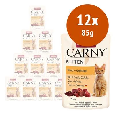 Animonda Carny Kitten Rind + Geflügel, 12 buste da 85 g. Testo visibile: 100% frische Zutaten, Ohne Getreide, Made in Germany. Immagine di un gattino e pezzi di carne.