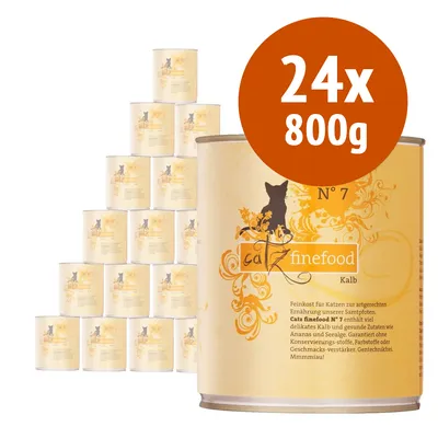 24 lattine da 800 g di catz finefood Kalb N°7, confezione visibile con etichetta gialla e silhouette di gatto. Testo in tedesco sull'etichetta.