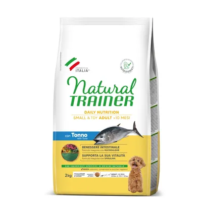 Natural Trainer Daily Nutrition Small & Toy Adult >10 mesi con Tonno, 2 kg. Benessere intestinale con macroalghe, supporta vitalità con spirulina. Preparato in Italia. Cane piccolo visibile.
