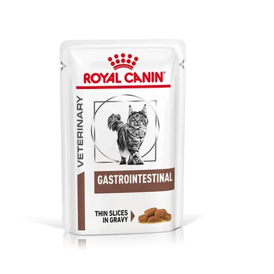 Royal Canin VETERINARY GASTROINTESTINAL kattemad, thin slices in gravy. Billede af kat og foderstykker på emballagen.