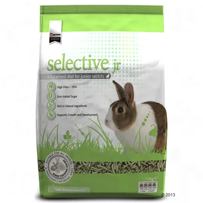 Supreme Science Selective jr hrana za mlade kuniće, 1,5 kg. Tekst: High Fibre – 19 %, Zero Added Sugar, Rich in Natural Ingredients, Supports Growth and Development. Slika kunića na pakiranju.