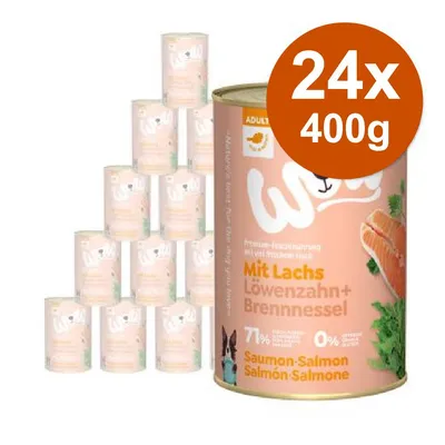 Confezione da 24 lattine da 400 g di cibo per cani con salmone, tarassaco e ortica. Testo visibile: Mit Lachs Löwenzahn + Brennnessel, 71 %, 0 %, Saumon-Salmon-Salmón-Salmone.