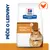 Hill's Prescription Diet Kidney + Mobility krmivo pre mačky, nápis v češtine: Péče o ledviny, obrázok mačky a oranžová silueta sliepky. Hill's Prescription Diet Kidney + Mobility krmivo pre mačky, nápis v češtine: Péče o ledviny, obrázok mačky a oranžová silueta sliepky.