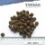 Granule Yarrah Bio-Organic Pet Food pentru câini adulți, prezentate lângă o riglă cu gradații 0–15 cm pentru a evidenția dimensiunea. Text vizibil: DOG - ADULT.