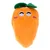 Juguete de peluche con forma de zanahoria naranja, cara bordada y hojas verdes en la parte superior.