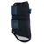 Protection pour patte d’animal en tissu mesh noir, deux larges bandes auto-agrippantes bleues, étiquette visible avec la marque Nomad Tales.