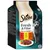 Sheba Fresh & Fine in Saus, 6x50g: 2x rund, 2x kip, 2x lam. Afbeelding van natvoer op een bord en een kat naast de verpakking.