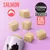 Cosma Pure Love Snackies XXL Pieces, cubes de saumon visibles, texte en anglais : SALMON. Boîte rose avec silhouette de chat. Friandises pour chats en gros morceaux.