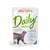 almo nature Daily met natuurlijke ingrediënten, stukjes kabeljauw en garnalen, voor volwassen katten. Tekst: All profits to the planet. Afbeelding van een kat op de verpakking.