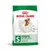Royal Canin mini adult hondenvoer, size S, voor honden tot 10 kg. Tekst op verpakking: Weight maintenance, Optimal health support. Royal Canin mini adult hondenvoer, size S, voor honden tot 10 kg. Tekst op verpakking: Weight maintenance, Optimal health support.