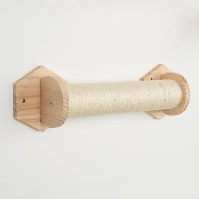 Rascador de pared de madera envuelto en cuerda de sisal, adecuado para gatos para rascar y trepar.