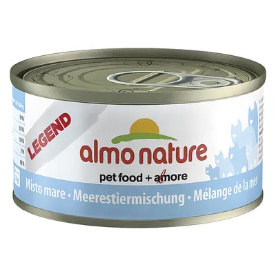 Lata de comida para animais Almo Nature Legend, texto visível: pet food + amore, Misto mare, Meerestiermischung, Mélange de la mer. Peso e percentagens nutricionais parcialmente visíveis.