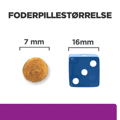 Foderpillestørrelse: foderpille 7 mm ved siden af en blå terning på 16 mm. Tekst: FODERPILLESTØRRELSE, 7 mm, 16 mm.