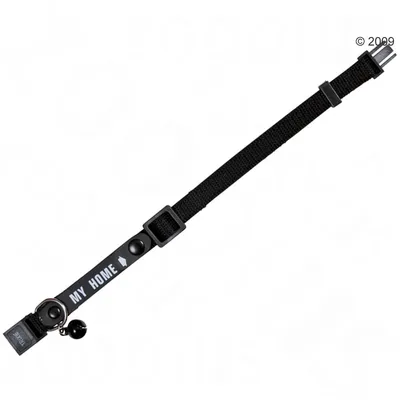 Schwarzes verstellbares Halsband mit Aufschrift 'My Home', Glocke und Sicherheitsverschluss.