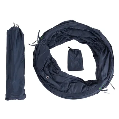 Piscina plegable de tela azul oscuro con bolsa de transporte y funda, vista del producto desmontado.