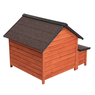 Houten hondenhok met zwart dak en zijaanbouw, geschikt voor buitengebruik.