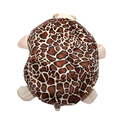 Giocattolo di peluche a forma di tartaruga con motivo giraffa marrone e bianco sul dorso.
