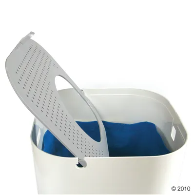 Hvid beholder med åbent perforeret låg og blå indvendig pose, synlig fra oven. Materiale: plastik. Ingen synlige mærker eller tekst.