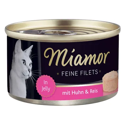 Lata de Miamor Feine Filets, texto visible: In Jelly, mit Huhn & Reis. Imagen de un gato blanco y filete en gelatina en la etiqueta.