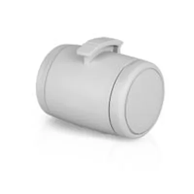 Cylindrisk beholder i grå plast med håndtag på toppen, ingen synlig tekst eller mærke.