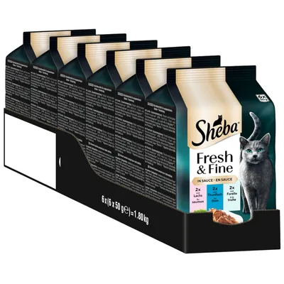 Sheba Fresh & Fine en sauce, assortiment 6 x (6 x 50 g) = 1,80 kg, 2x saumon, 2x thon, 2x truite, image d’un chat gris sur l’emballage.