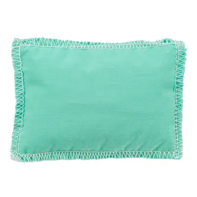 Türkises Kissen mit weisser Ziernaht, rechteckige Form, geeignet als Accessoire oder Dekoration.