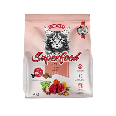 Porta 21 Superfood Menu 3 with Beef, sachet de 2 kg pour chat, texte visible : 100 % real meat, grain-free, shiny coat, strong immune system, German premium quality. Porta 21 Superfood Menu 3 with Beef, sachet de 2 kg pour chat, texte visible : 100 % real meat, grain-free, shiny coat, strong immune system, German premium quality.