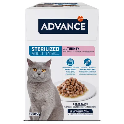 Advance Sterilized Adult 1–10 vuotta, kalkkuna. Tukee painonhallintaa ja lihasmassaa. Ei väriaineita tai säilöntäaineita. Pakkaus sisältää 12x85g.