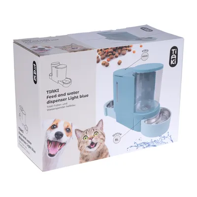 TIAKI Futter- und Wasserspender hellblau, Kapazität: Wasser 6L, Futter 2.5kg. Produktabbildung mit Hund und Katze.