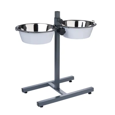Höhenverstellbarer Doppelnapfständer aus Metall mit zwei Edelstahl-Näpfen, geeignet für Futter und Wasser.