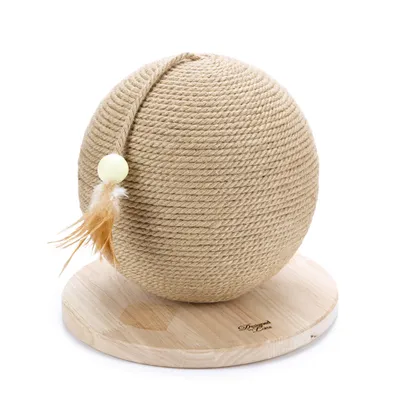 Designed by Lotte houten krabbal Balty M