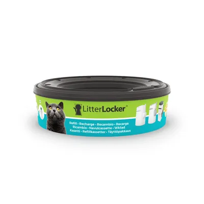 LitterLocker náhradní kazeta, viditelný černý plastový obal s obrázkem kočky a texty: Refill, Recharge, Recambio, Ricambio, Navulcassette, Wkład, Kasetti, Refillkassetter, Täyttöpakkaus.