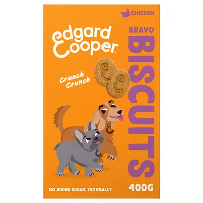 Edgard Cooper Bravo Biscuits Chicken, 400g. Tekst: Crunch Crunch, no added sugar, yes really. Afbeelding van twee honden en twee koekjes met een E erop.