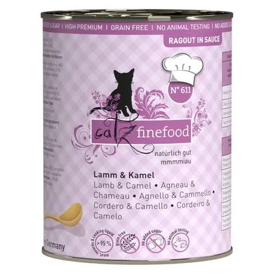 Blik catz finefood N°611 ragout in saus, Lamm & Kamel. Tekst: high premium, grain free, no animal testing, no added sugar. Afbeeldingen: lepel, kat, chefmuts, keurmerken onderaan.