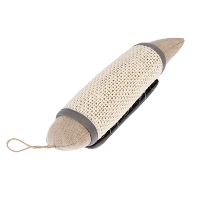 Speelgoed van stof en sisal met lus, cilindervorm, beige en grijs.