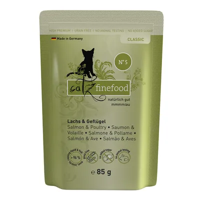 Catz Finefood Classic Nr. 5, somon și carne de pasăre, fabricat în Germania, 85g, fără cereale, fără teste pe animale, fără zahăr.