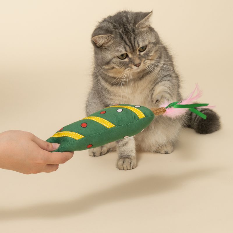 TIAKI Katzenspielzeug Weihnachtsbaum mit Bändchen