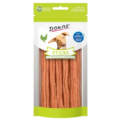 Emballage de sticks Dokas, texte visible : Sticks mit Hühnerbrust & Hühnerherz, avec photo d’un chien et mention réutilisable. Texte en anglais : sticks with chicken breast & chicken heart.
