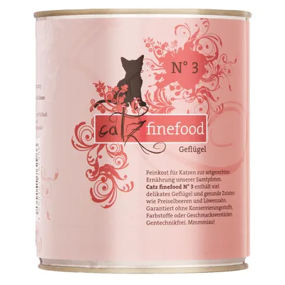 Conservă cu eticheta Catz finefood N° 3 Geflügel, design roz cu siluetă de pisică și text în germană. Text vizibil: Catz finefood N° 3 Geflügel.