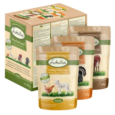 Lukullus Frischebeutel Adult, pakiranje 6 x 300 g. Tri vrećice: Geflügel & Lamm, Gans, Wild, svaka po 300 g. Vidljive slike životinja i sastojci na ambalaži.
