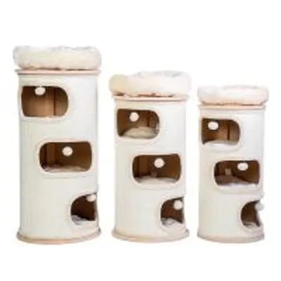 Tre tiragraffi cilindrici in tessuto chiaro con più aperture e cuscino superiore, disponibili in tre altezze diverse.