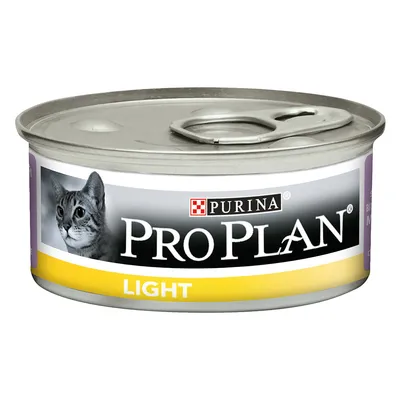 Scatoletta in metallo con etichetta Purina Pro Plan Light, immagine di un gatto e scritta LIGHT su fondo giallo.
