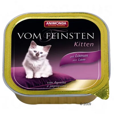 Animonda Vom Feinsten Kitten natvoer, met lam. Tekst op verpakking: 'mit Lamm', 'met Lam', 'con Agnello', 'z jagnięciną'. Afbeelding van een kitten op een paarse kussen.