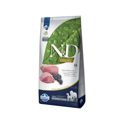 N&D Prime adult dog medium & maxi, ricetta agnello e mirtillo, Farmina Pet Foods, Nutrition System for Carnivores, immagine di carne e mirtilli sulla confezione.